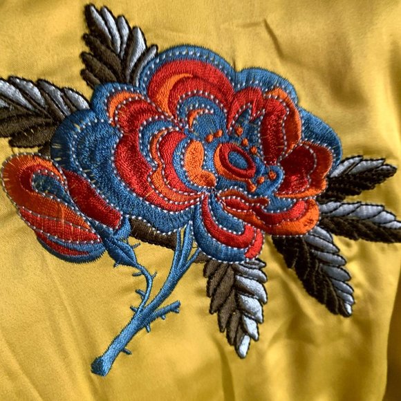 Forever 21 Yellow Satin Bomber New York Plus size - Picture 13 of 13